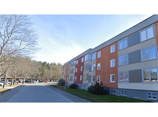 Hyr ett 4-rums lägenhet på 91 m² i Täby