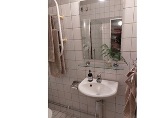 Hyr ett 5-rums lägenhet på 164 m² i Solna