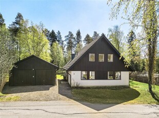 Villa till salu på Bergstigen 3 i Järpen - Mäklarhuset