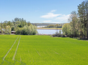 Villa till salu på Vallby Hornö 21 i Enköping - Mäklarhuset