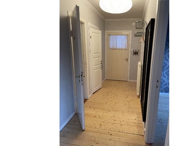 Hyr ett 2-rums hus på 45 m² i Stockholm