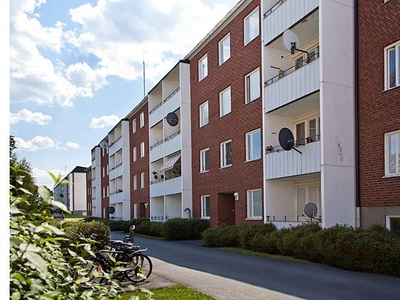 Hyr ett 2-rums lägenhet på 62 m² i Katrineholm