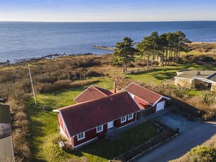 Villa till salu på Södra Strandvägen 16 i Mölle - Mäklarhuset