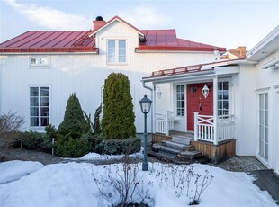 Villa till salu på i Hudiksvall - Mäklarhuset