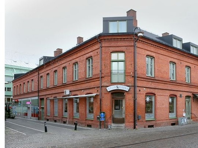 Hyr ett 3-rums lägenhet på 86 m² i Eslöv