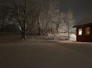 Mindre nybyggt hus uthyres företag