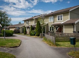 Radhus | 2 rum och kokvrå | Gallåsvägen 25 | 449 40 Nol