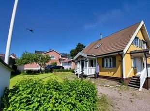 Fullt möblerat hus uthyres