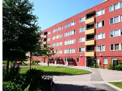 Hyr ett 3-rums lägenhet på 76 m² i Gävle