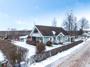 Gård till salu på Stackerud Kullen i Ekshärad - Mäklarhuset