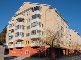 Stationsvägen 33 Stuvsta Centrum 2 rok, 69.9 kvm, HUDDINGE