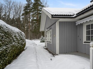 Villa till salu på Paradgatan 11 i Borlänge - Mäklarhuset