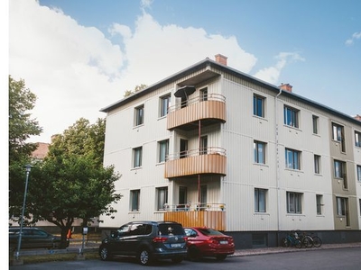 Hyr ett 2-rums lägenhet på 49 m² i Eskilstuna