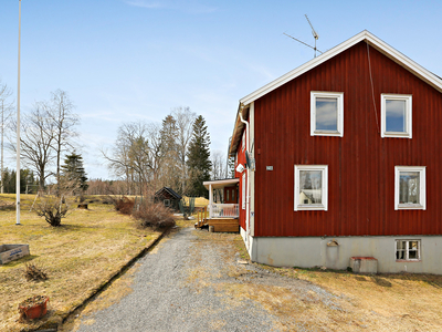 Villa till salu på Norrstig 214 i Älandsbro - Mäklarhuset