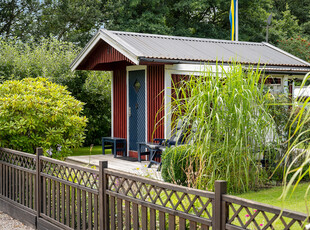 Fritidshus till salu på Häggstigen 39, Solvikens koloniförening, lott nr 39 i Varberg - Mäklarhuset