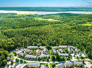 Astrakangränd 20 Viksjö Hummelmora 3 rok, 84 kvm, JÄRFÄLLA