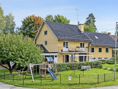 Friliggande villa - Danderyd Stockholm