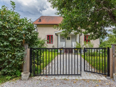 Friliggande villa - Vallentuna Stockholm