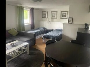 Private Room in Shared Apartment in S...