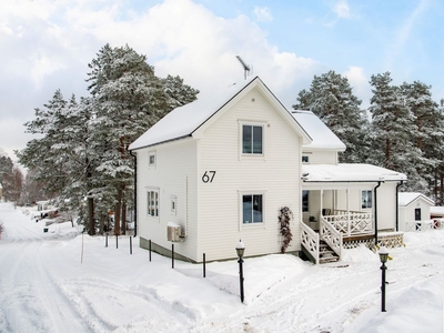 Friliggande villa - Njutånger Gävleborg