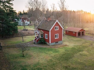 Villa till salu på Melltorp 4 i Gullspång - Mäklarhuset