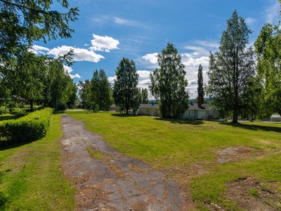 Tomt till salu på Backgatan 18A i Bjurholm - Mäklarhuset