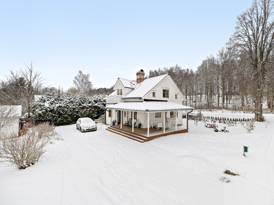 Villa till salu på Björkvägen i Örsundsbro - Mäklarhuset