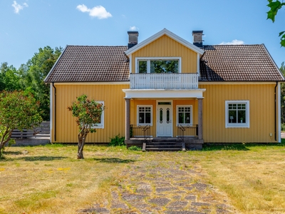 Villa till salu på Sandshult 4 i Oskarshamn - Mäklarhuset