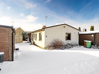 Villa till salu på Säckesten 1:7 i Broddetorp - Mäklarhuset