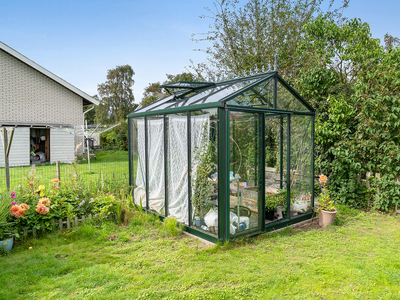 Villa till salu på Tulpanvägen 49 i Falkenberg - Mäklarhuset