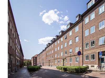 Hyr ett 2-rums lägenhet på 67 m² i Helsingborg