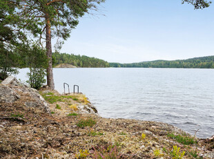 Fritidshus till salu på Viresjö Övre Virken 13 i Åtvidaberg - Mäklarhuset