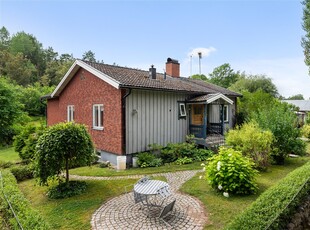 Villa till salu på Västerängsvägen 8 i Norrtälje - Mäklarhuset