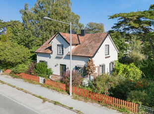 Villa till salu på Österhemsgatan 2 i Visby - Mäklarhuset