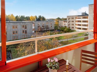 Lägenhet till salu på Ängsbacken 3 i Saltsjö-Boo - Mäklarhuset