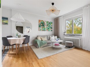 Lägenhet till salu på Klädesvägen 42 i Bromma - Mäklarhuset