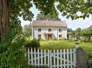 Villa till salu på Kils-Nytorp 527 i Örebro - Mäklarhuset