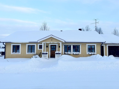 Trevlig villa på lugnt kvarter i Vilhelmina