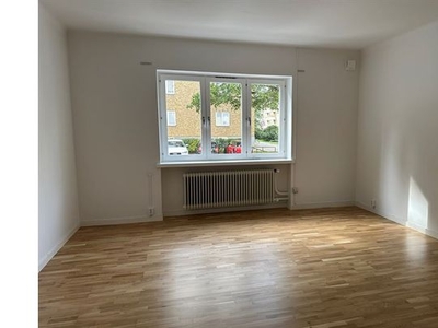 Hyr ett 3-rums lägenhet på 76 m² i Helsingborg