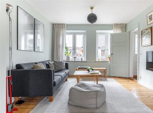 Parhus till salu på Rosenlundsgatan 7 i Malmö - Mäklarhuset