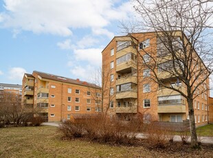 BERGAPARKSVÄGEN 34