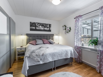 Villa till salu på Vinkelgatan 3 i Vetlanda - Mäklarhuset