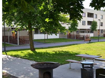 Hyr ett 2-rums lägenhet på 68 m² i Gävle