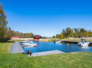 Fritidshus till salu på Södra Bergvägen 1 i Björkö - Mäklarhuset