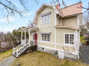 Rosbacken 50 Hässelby Södra Villastad 7 rok, 176 kvm, Hässelby