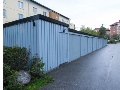 Hyr ett 1-rums lägenhet på 83 m² i Nyköping