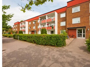 Hyr ett 4-rums lägenhet på 94 m² i Byalaget, Dalby