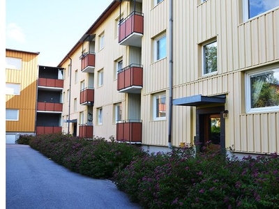 Hyr ett 2-rums lägenhet på 54 m² i Gävle