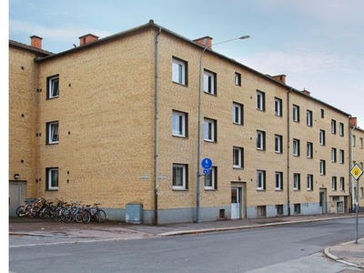 Hyr ett 2-rums lägenhet på 58 m² i Katrineholm