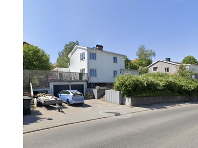 Hyr ett 3-rums lägenhet på 90 m² i Ludvika